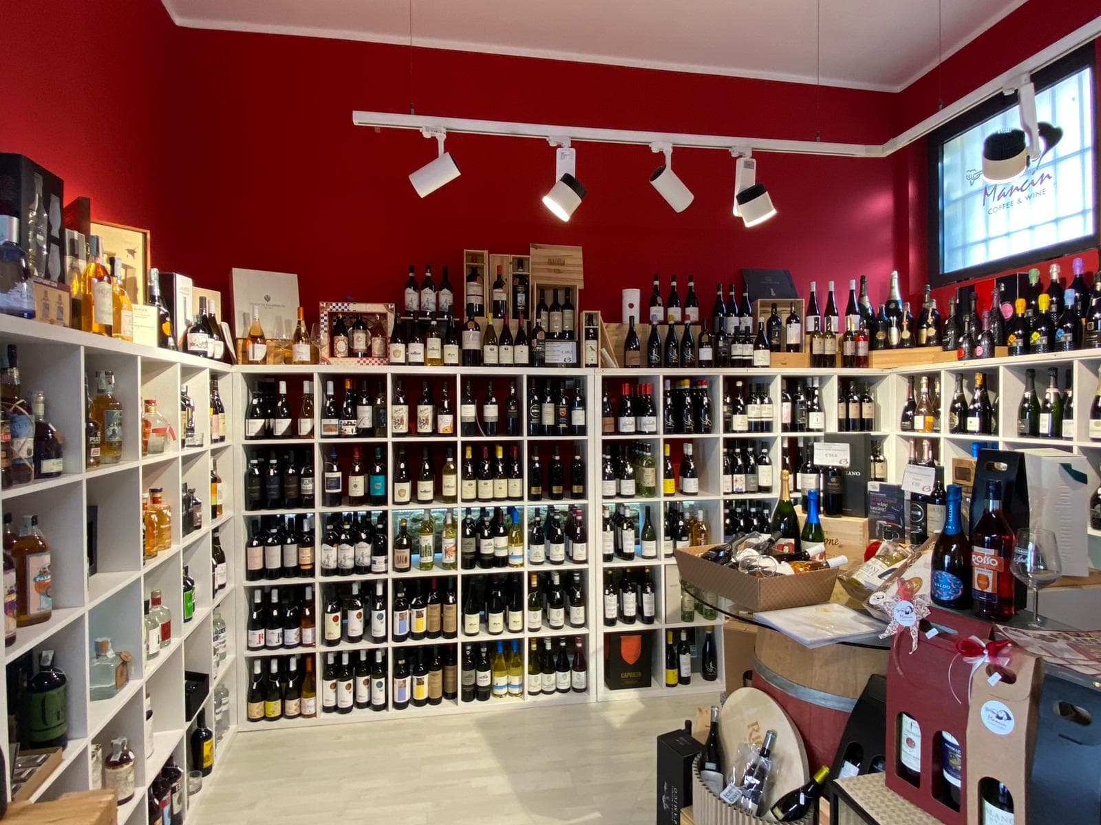 Mancin Coffee & Wine - Rivendita di vini e caffè